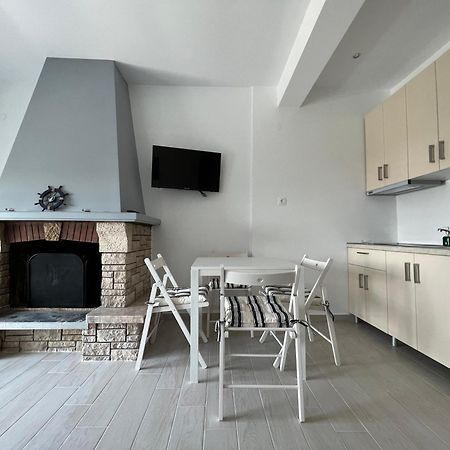 La Casa Al Mare Aparthotel Mola Kalyva Buitenkant foto